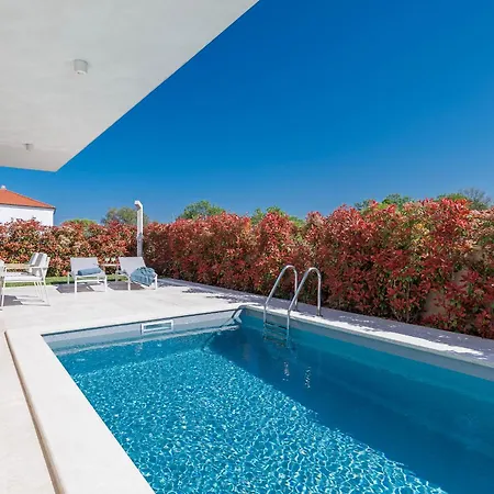 New 2026 Casa Luce With Private Heated Pool