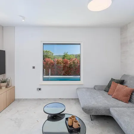 New 2026 Casa Luce With Private Heated Pool Willa