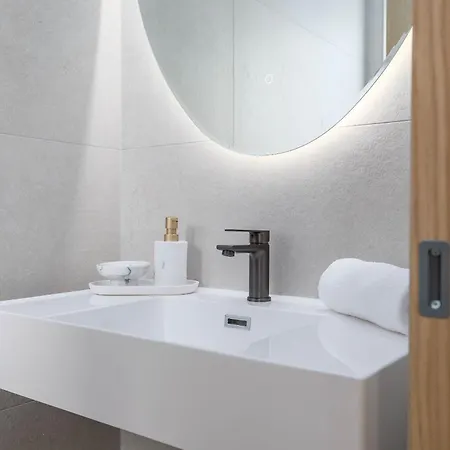 New 2026 Casa Luce With Private Heated Pool